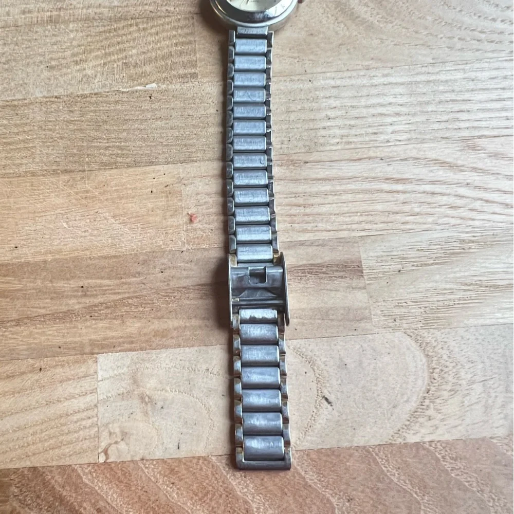 Sarah Coventry ladies two tone dress watch NEW BATTERY